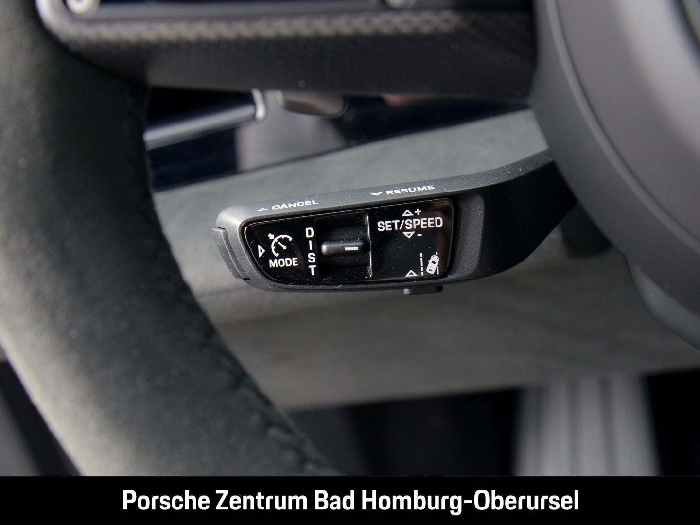 Porsche Taycan GTS Sport Turismo HA-Lenkung Active-Ride