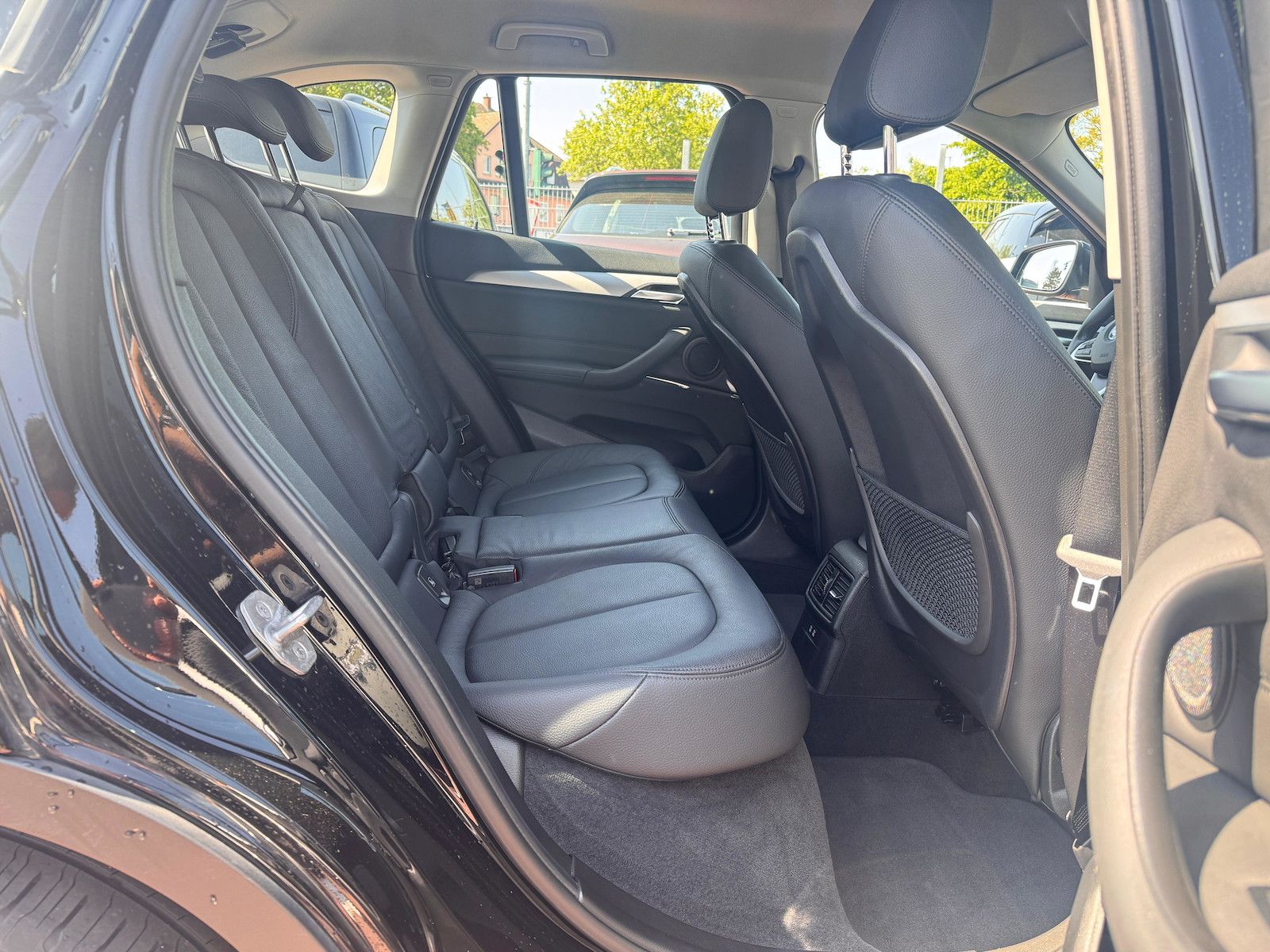 BMW X1 xDrive25e Advantage - Samsaru's Car Outlet
