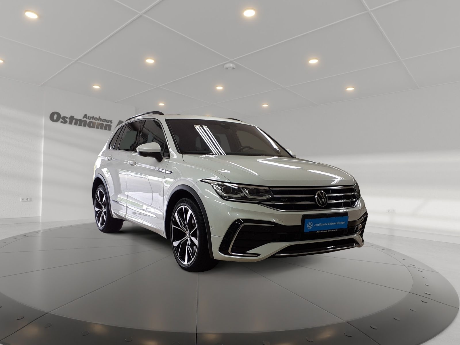 Volkswagen Tiguan R-Line 2.0 l TDI 4MOTION - Samsaru's Car Outlet