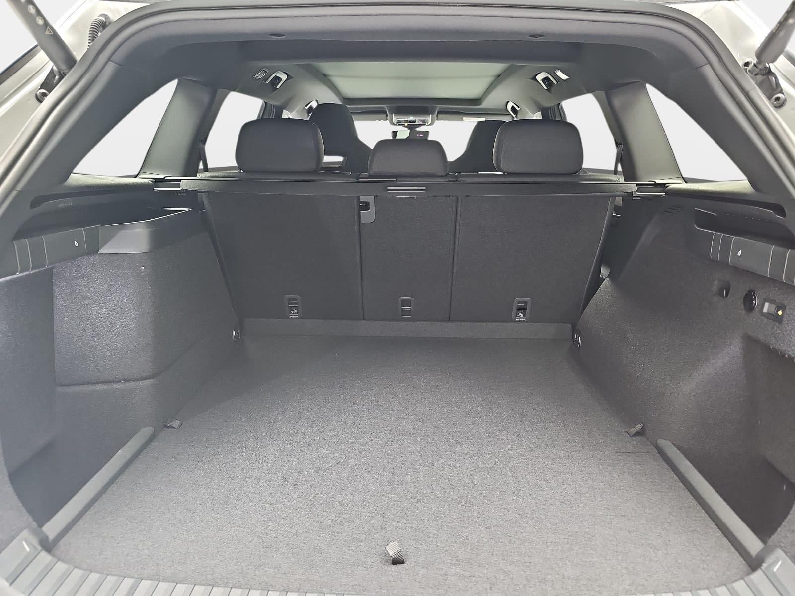 Skoda 1.5 TSI DSG IV PHEV SPORTLINE AHK PANO LM