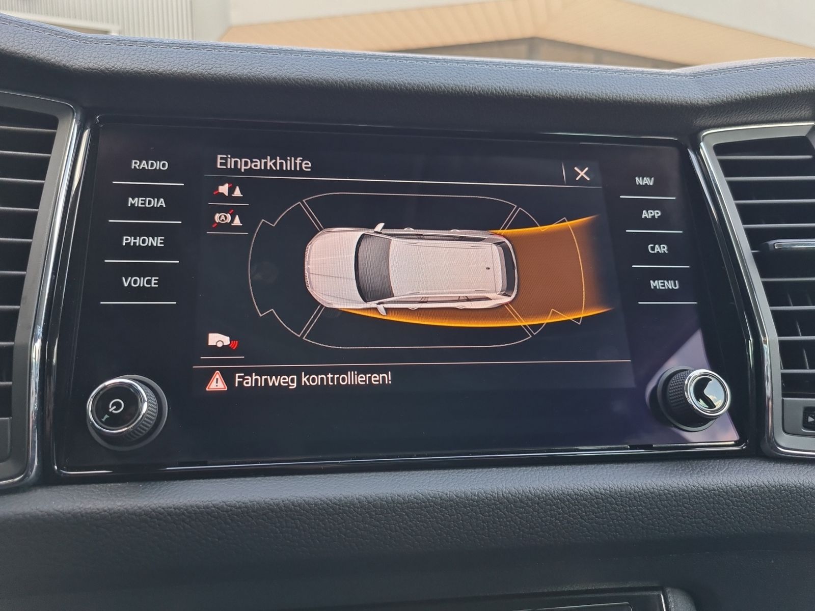 Skoda Kodiaq 1.5 TSI DSG Tour - Samsaru's Car Outlet