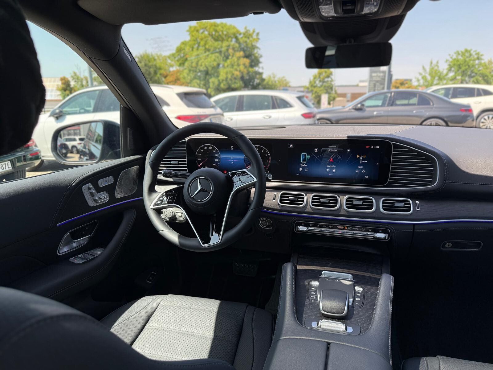 Mercedes-Benz GLE 450 4M AHK/Distr/Pano/Airma/HedUp/22"/Burmes
