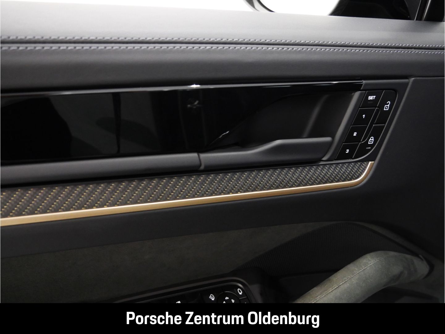 Porsche Cayenne Turbo E-Hybrid Coupe mit GT-Paket PTS