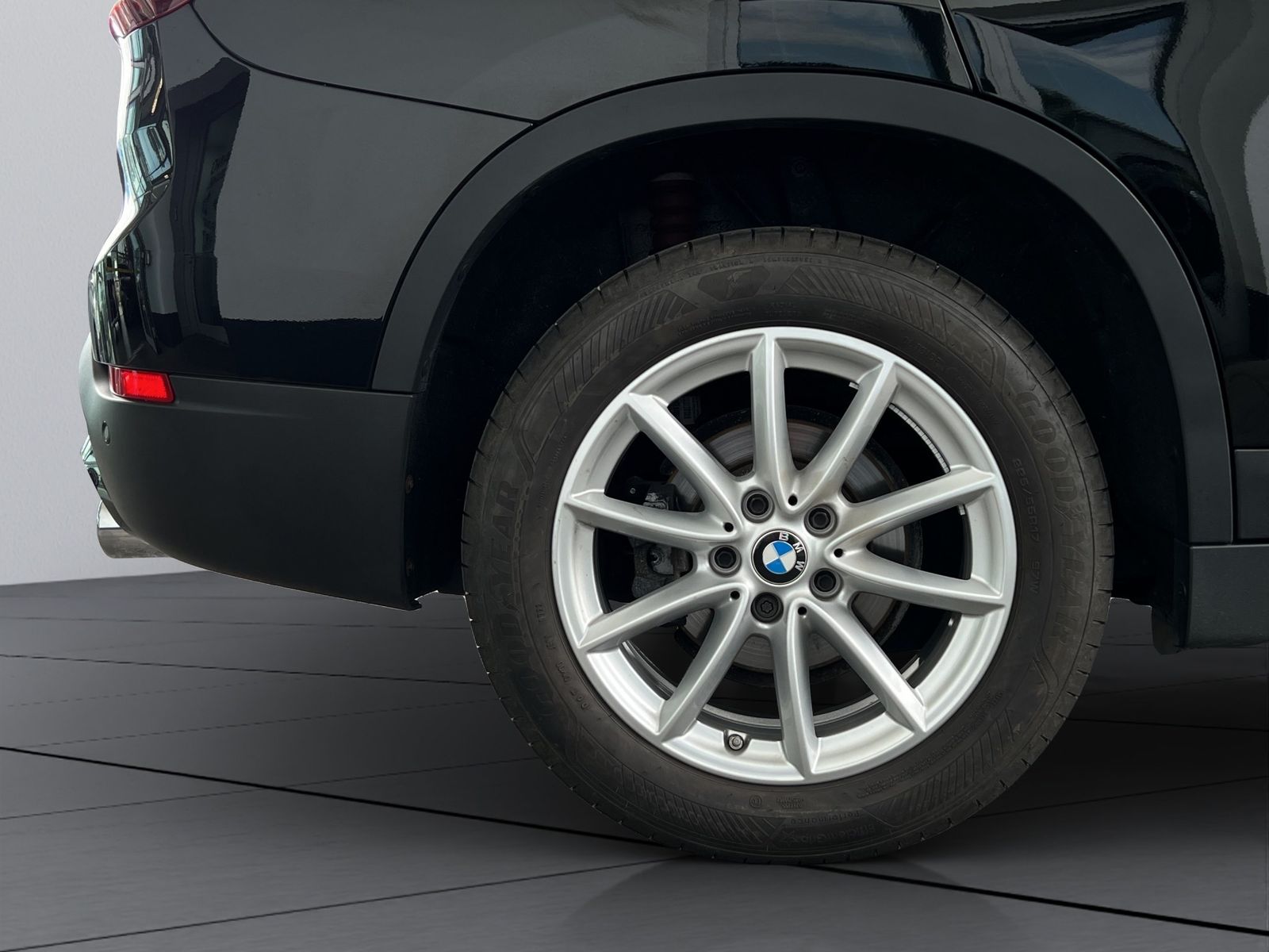 BMW X1 xDrive18d Advantage - Samsaru's Car Outlet