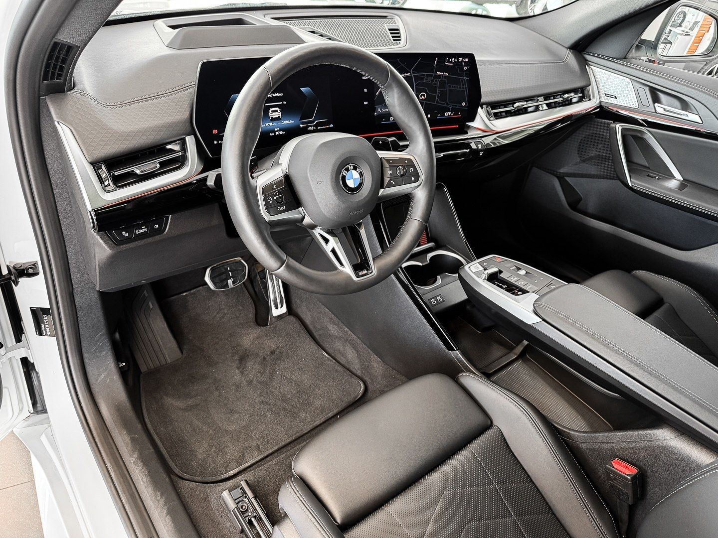 BMW X2 xDrive20d M-SPORT + HUD + ACC+ PA+ + DA+ AHK