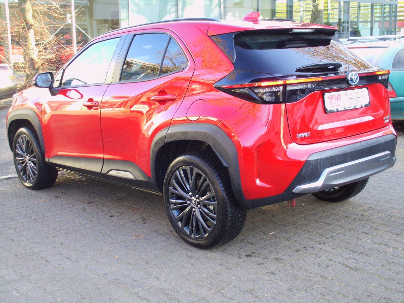 Toyota Yaris Cross  Hybrid AWD-i Adventure