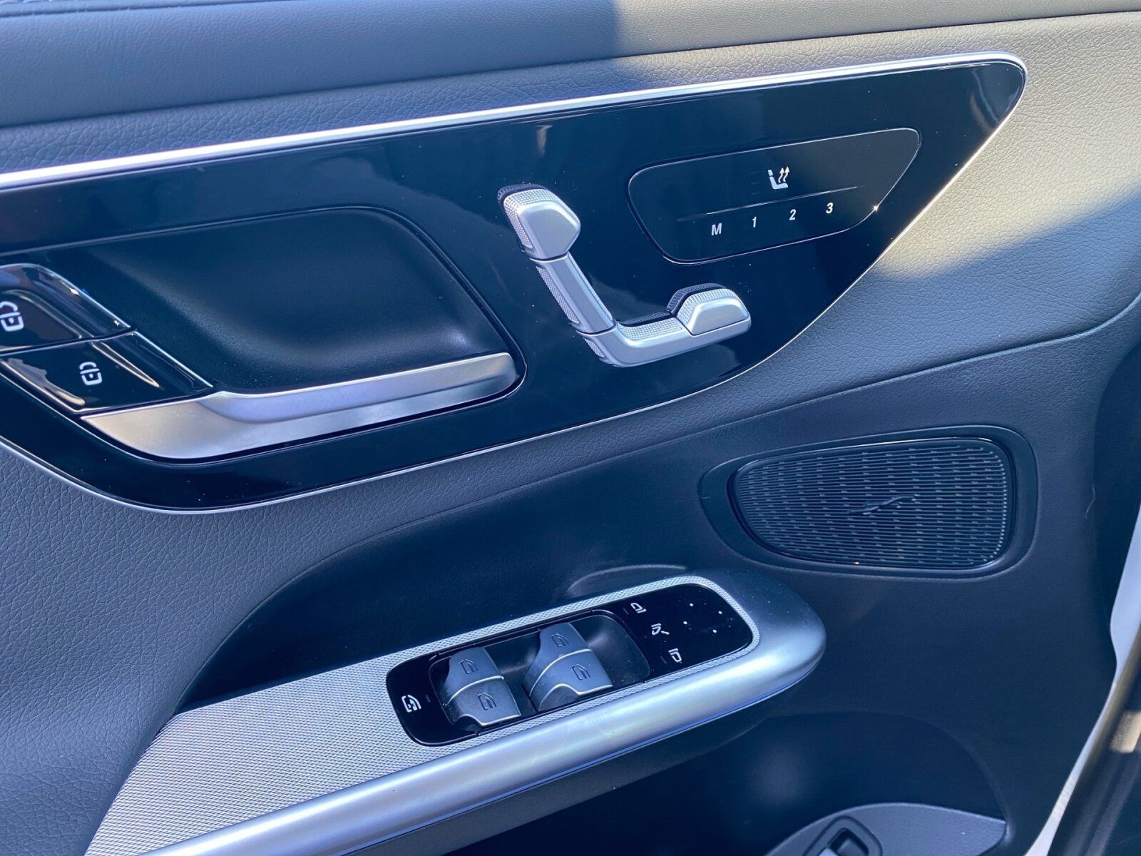 Mercedes-Benz GLC 300 de 4M AMG°FAHRASS+°AHK°DIGI°PANO°360°