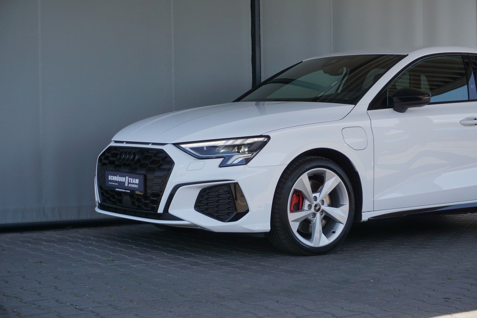 Audi A3 Sportback 45 TFSI e S line - Samsaru's Car Outlet