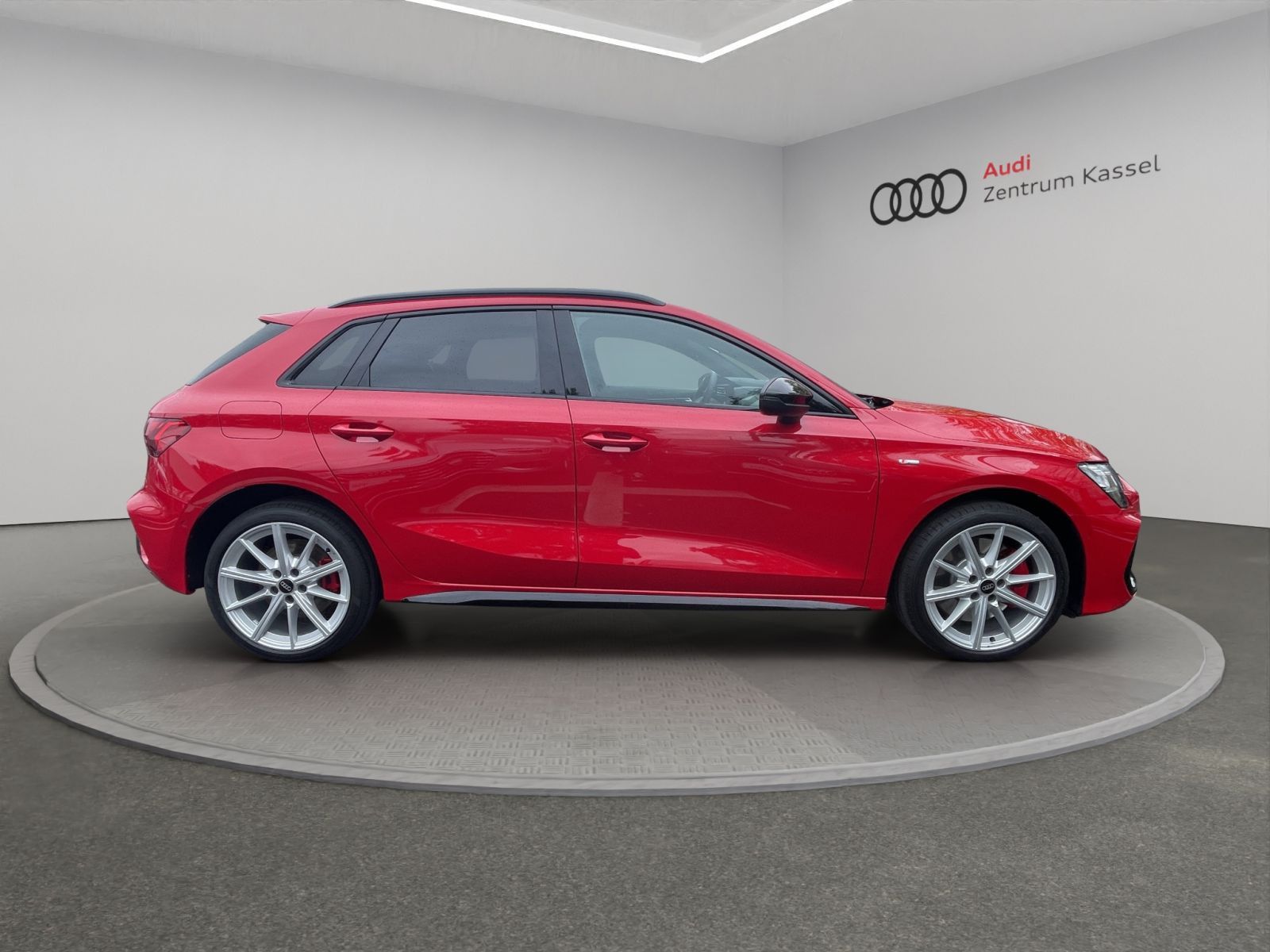 Audi A3 SB 45 TFSI e S line LED AHK Kamera Carplay