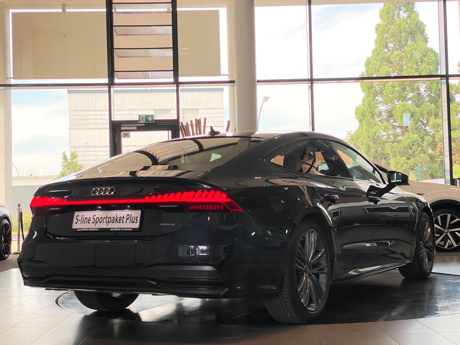 Audi A7 quattro S-line+ ViCo Laser Pano HUD AHK ACC
