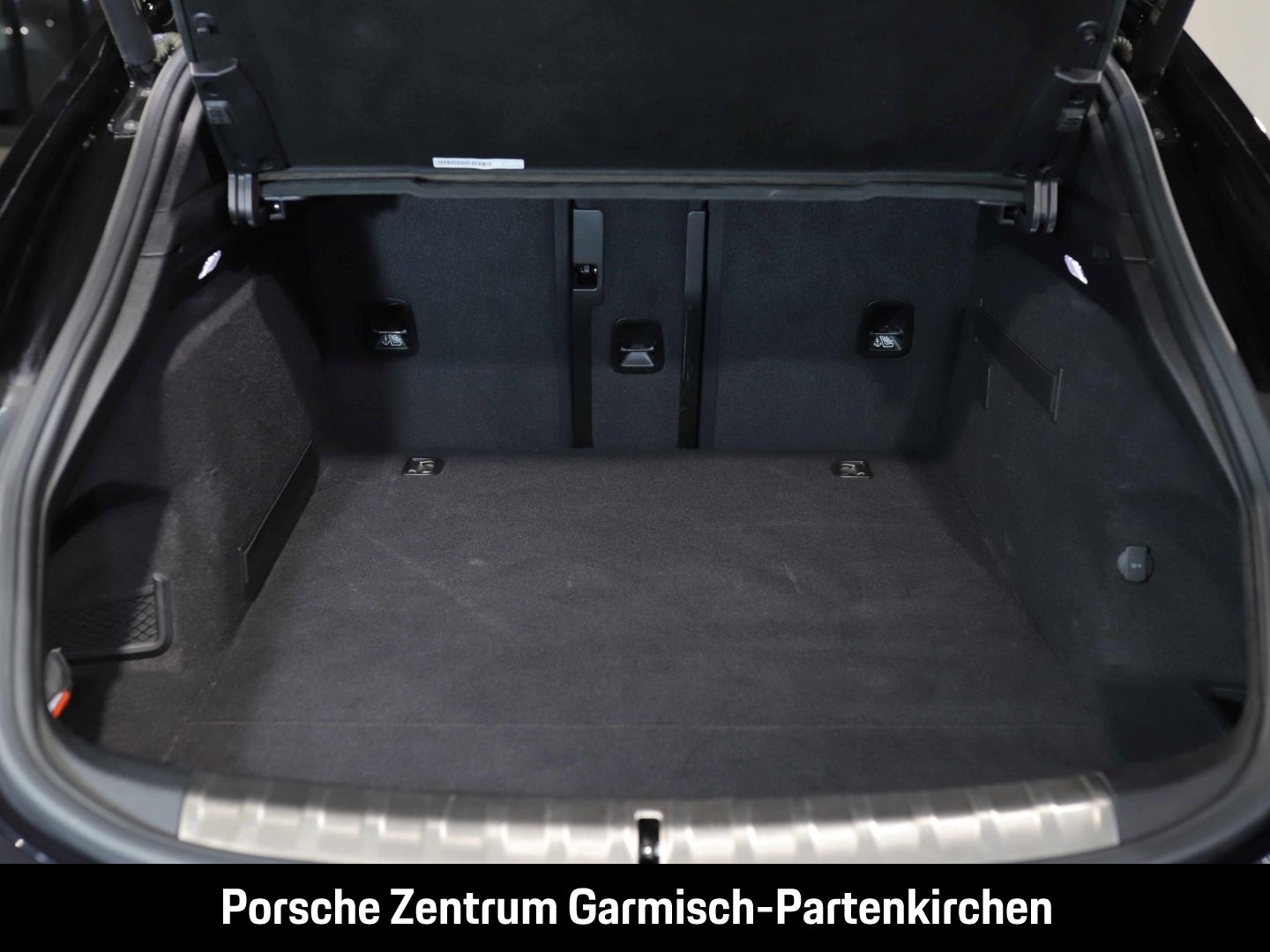 Porsche Taycan GTS Sport Turismo 360 Kamera LenkradHZG