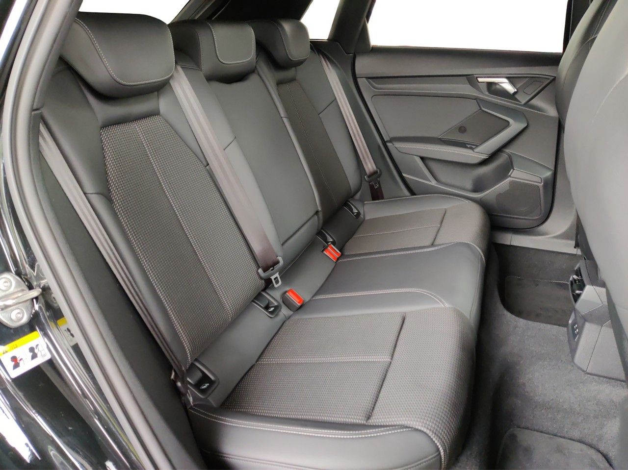 Audi A3 Sportback 40 TDI quattro S tronic S line - Samsaru's Car Outlet