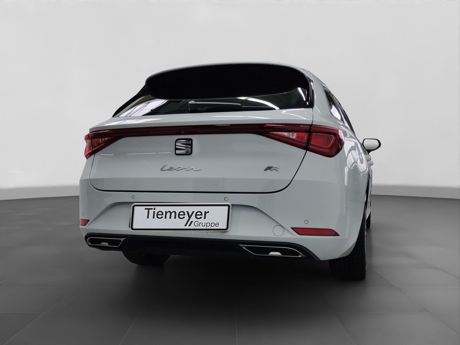 Seat Leon Sportstourer 2.0 TDI DSG FR NAVI AHK ACC PA