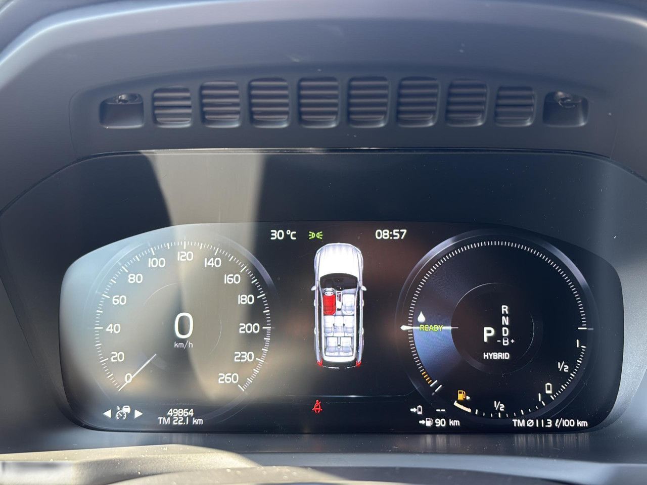 Volvo XC 90 R Design Recharge Plug-In Hybrid AWD - Samsaru's Car Outlet
