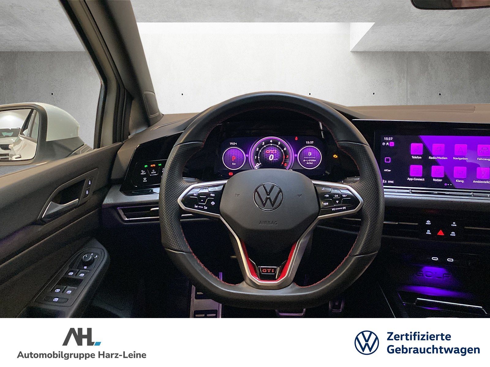 Volkswagen Golf GTI VIII 2.0 TSI DSG - Samsaru's Car Outlet