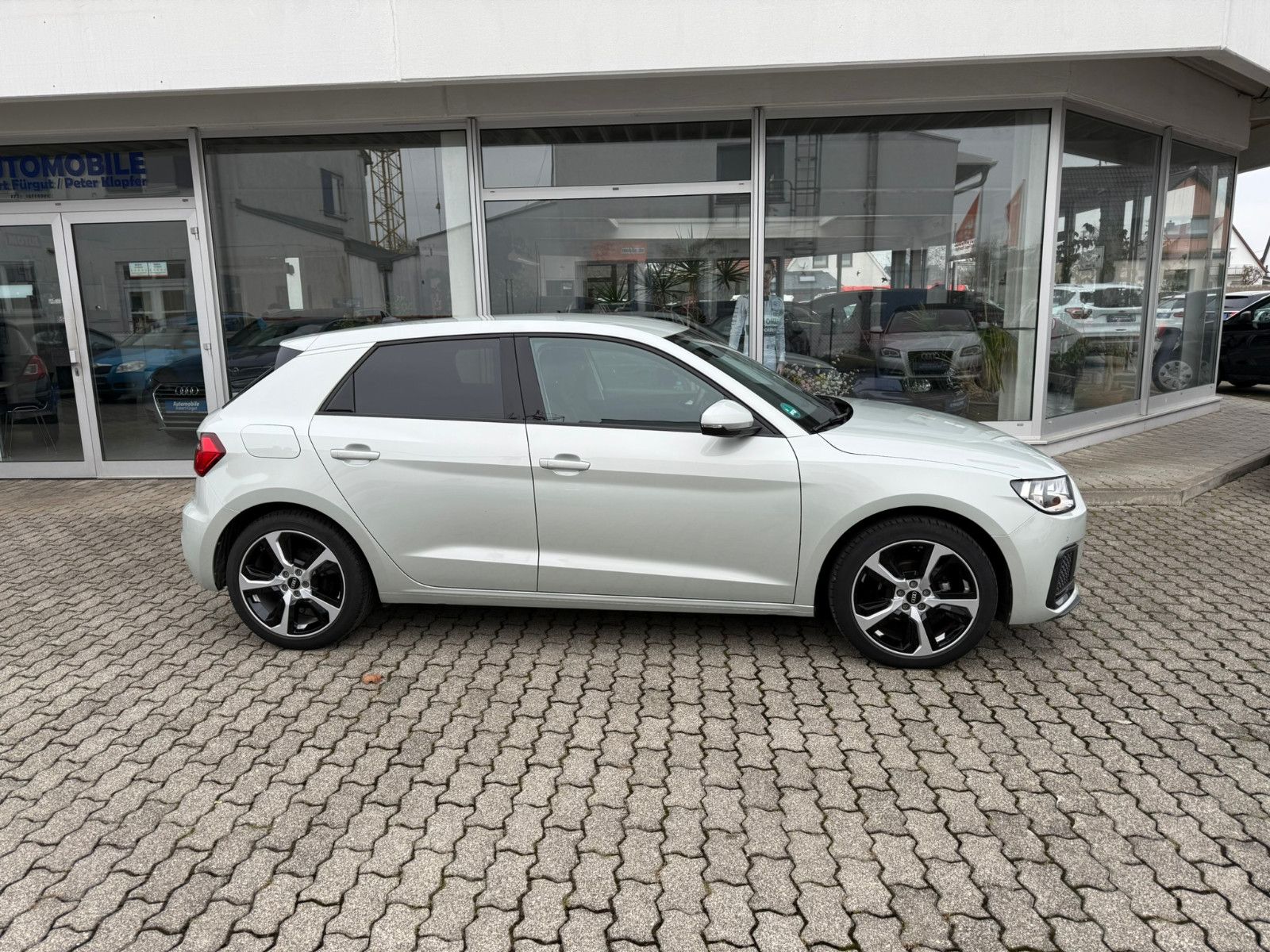 Audi A1 Sportback 25 TFSI advanced - Samsaru's Car Outlet