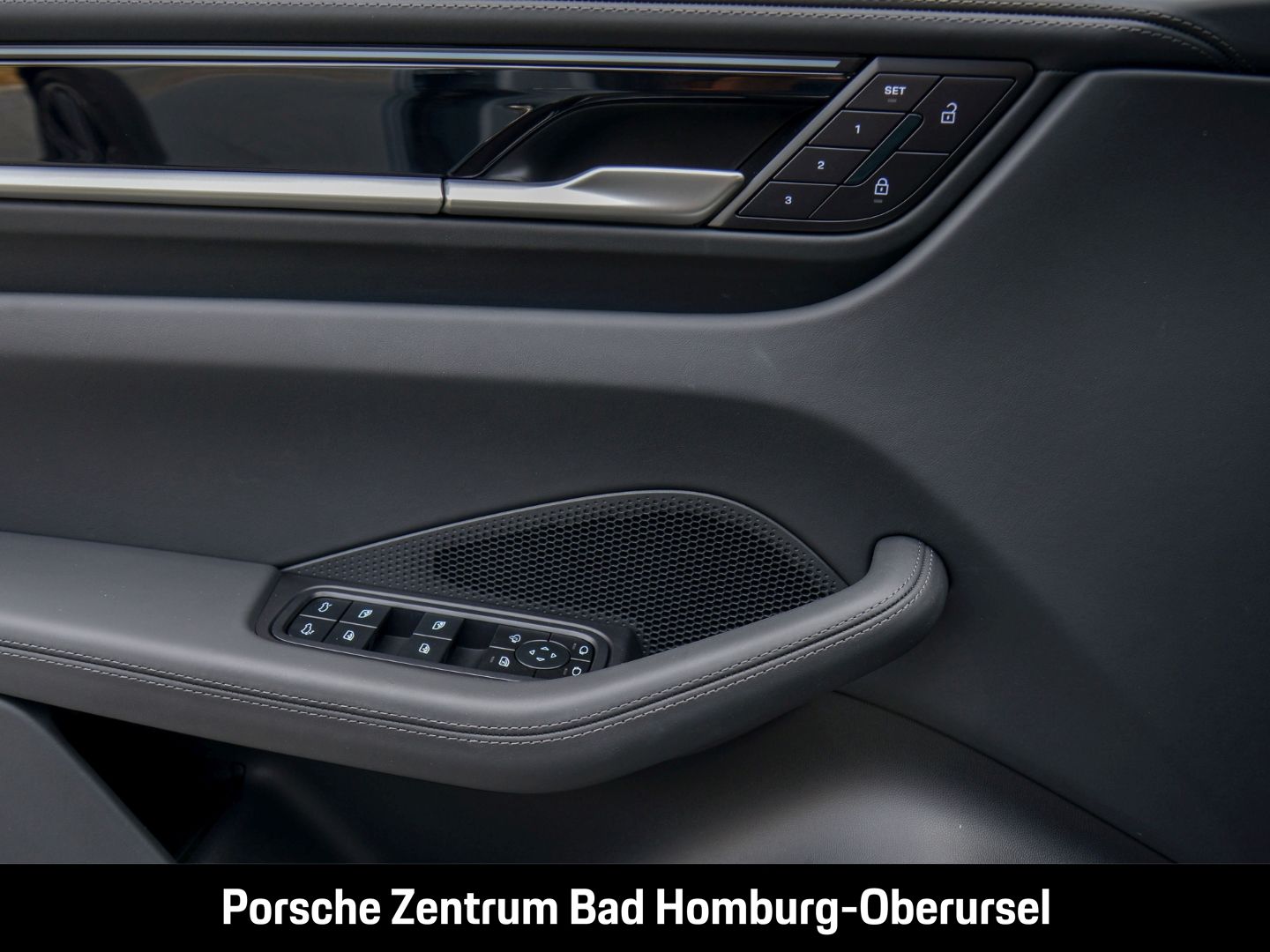 Porsche Macan 4S BOSE Luftfederung Panoramadach LED