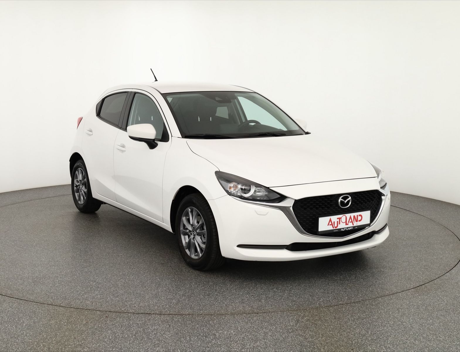 Mazda 2 1.5 SKYACTIV-G 90 Aut. - Samsaru's Car Outlet