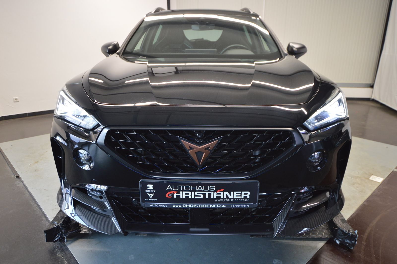 Cupra Formentor 2.0 TSI VZ5 4Drive - Samsaru's Car Outlet