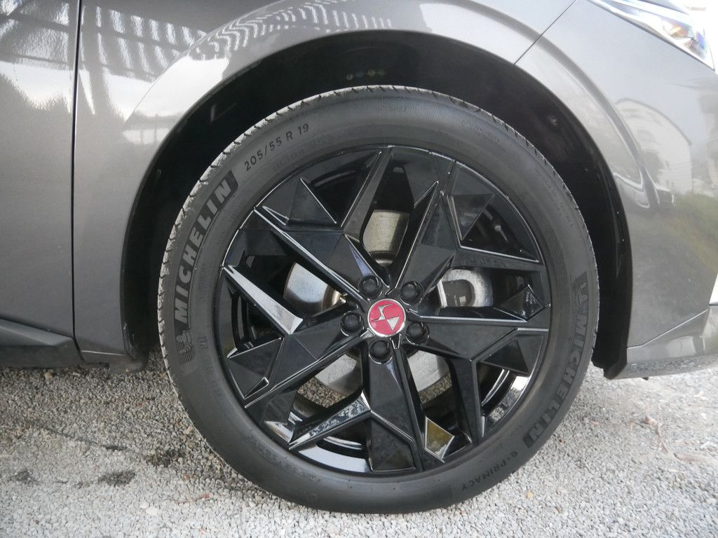 DS Automobiles DS 4 E-TENSE 225 Performance Line + MATRIX-LED