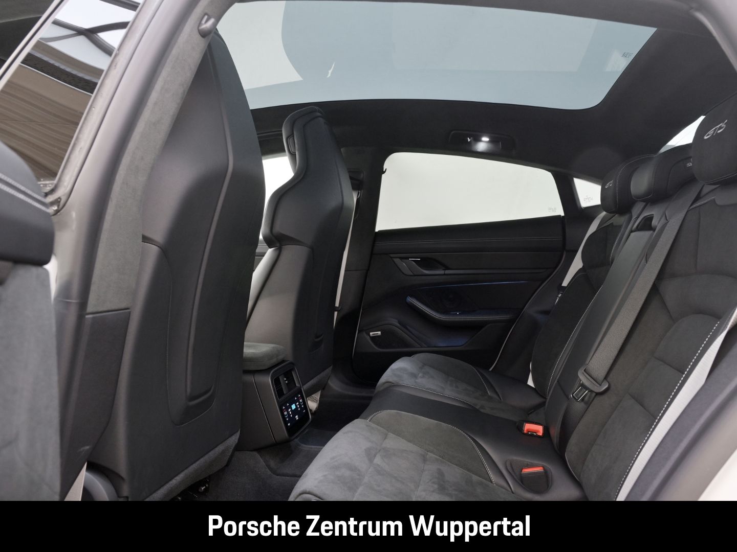 Porsche Taycan GTS InnoDrive Head-Up LED-Matrix BOSE