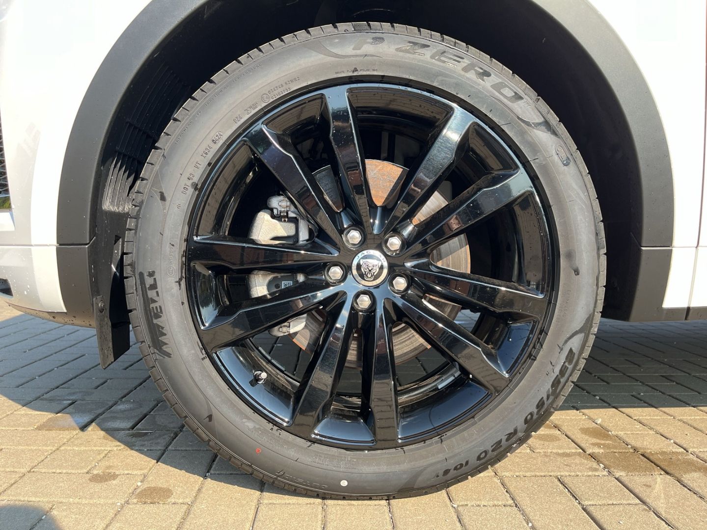 Jaguar E-Pace P250 R-Dynamic SE