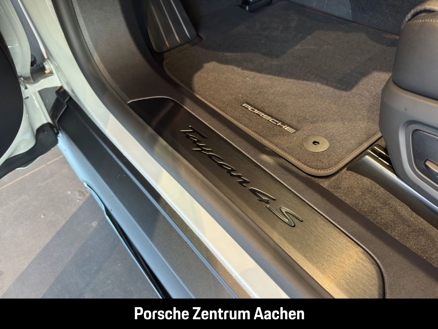 Porsche Taycan 4S Cross Turismo BOSE Head-Up Panorama