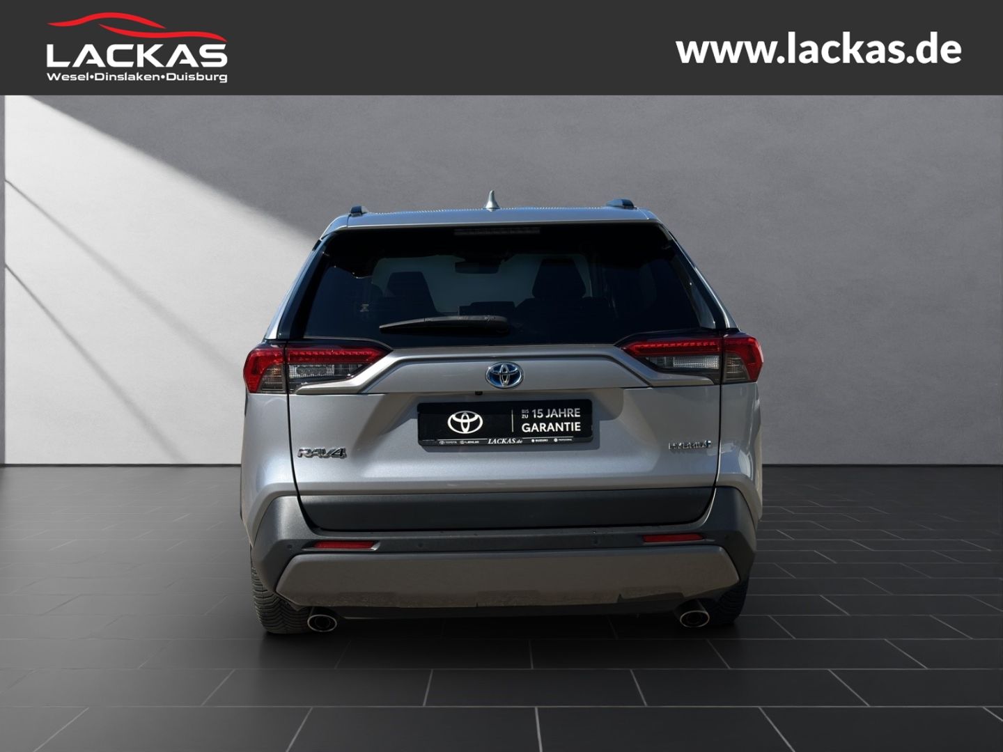 Toyota RAV 4 Hybrid 4x4 - Samsaru's Car Outlet
