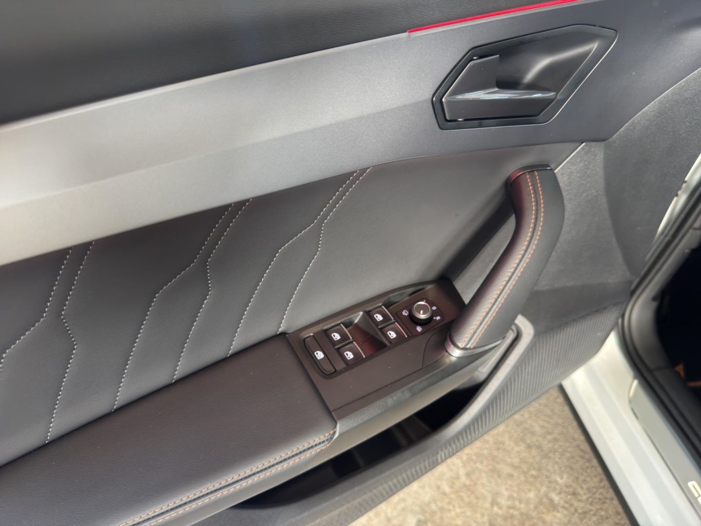 Cupra Formentor VZ 1.4 e-HYBRID Alu LED AHK Pano Top V