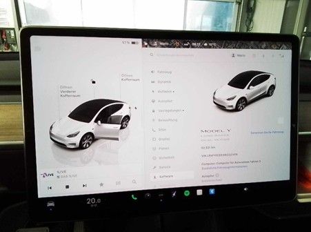 Tesla Model Y Long Range Dual AWDA.pilot Pr. Int.