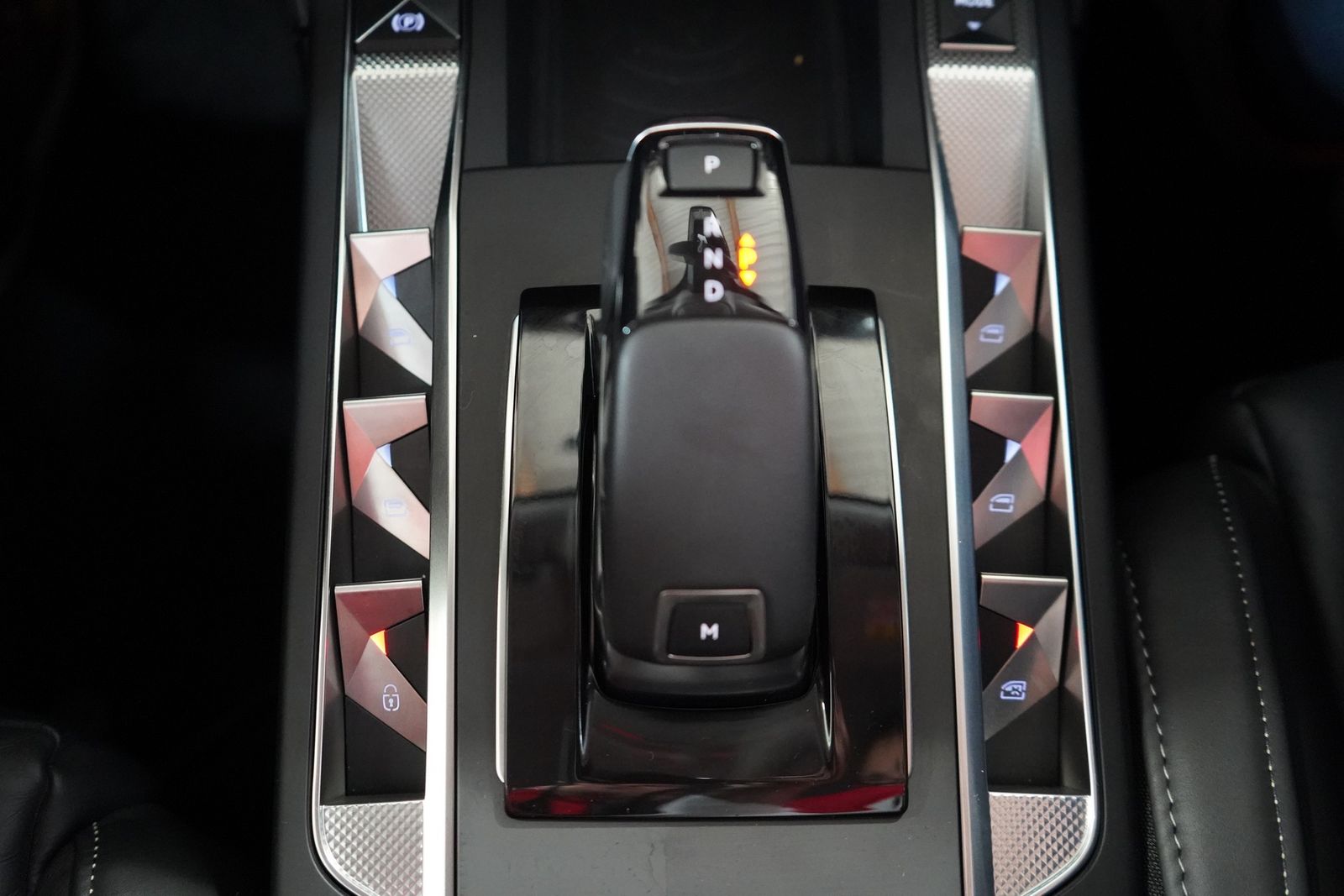 DS Automobiles DS 3  Crossback PureTech 130 Aut. LED ACC Navi 3