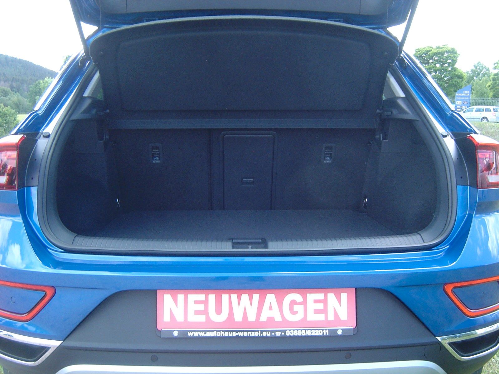 Volkswagen T-Roc 1.5 TSI OPF DSG Style - Samsaru's Car Outlet