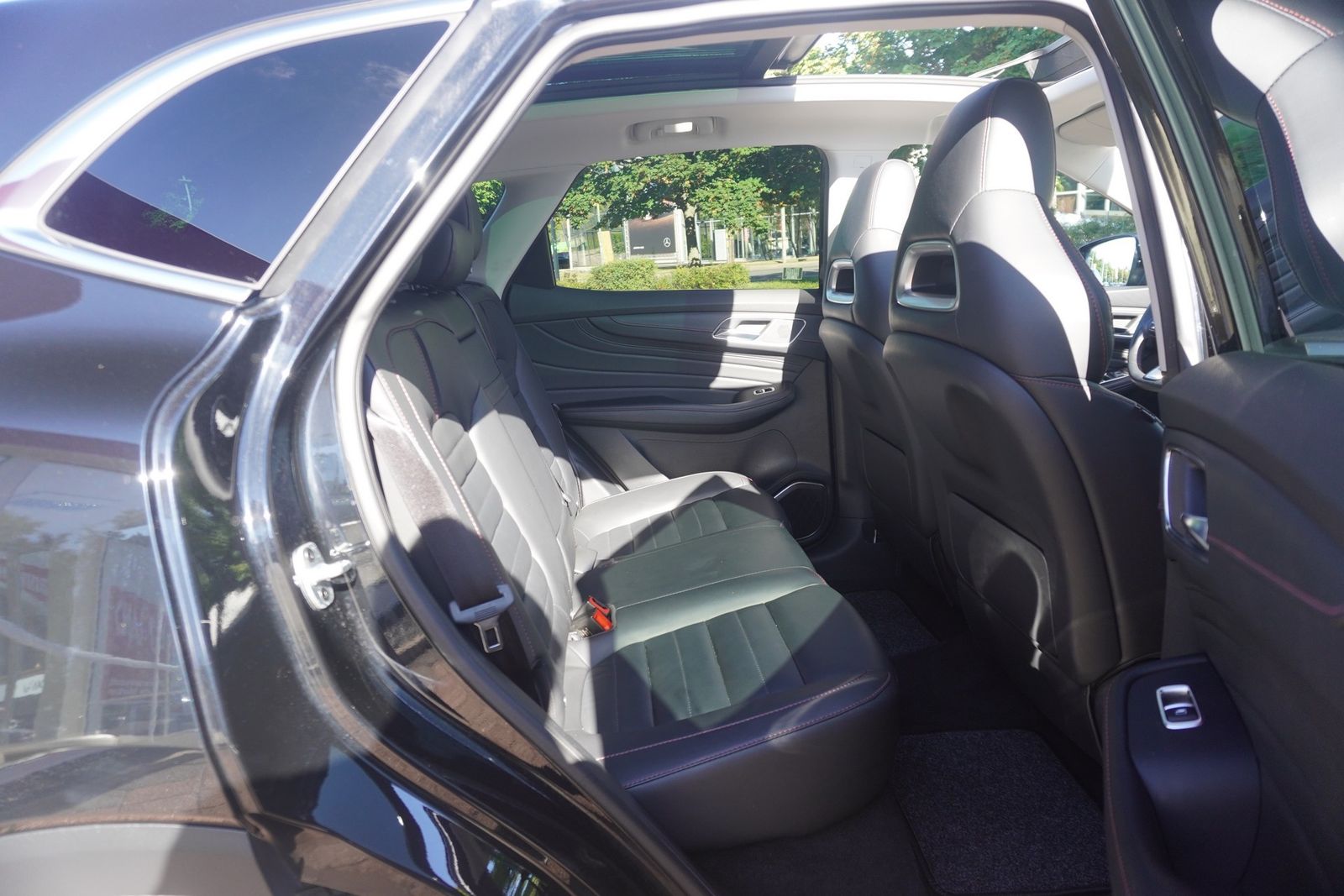 MG HS 1.5 T-GDI Luxury Aut. LED Navi Pano 360°