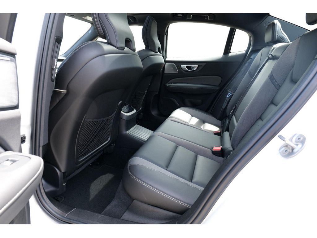 Volvo S60 Lim. T8 AWD Ultimate Dark Recharge Plug-In H