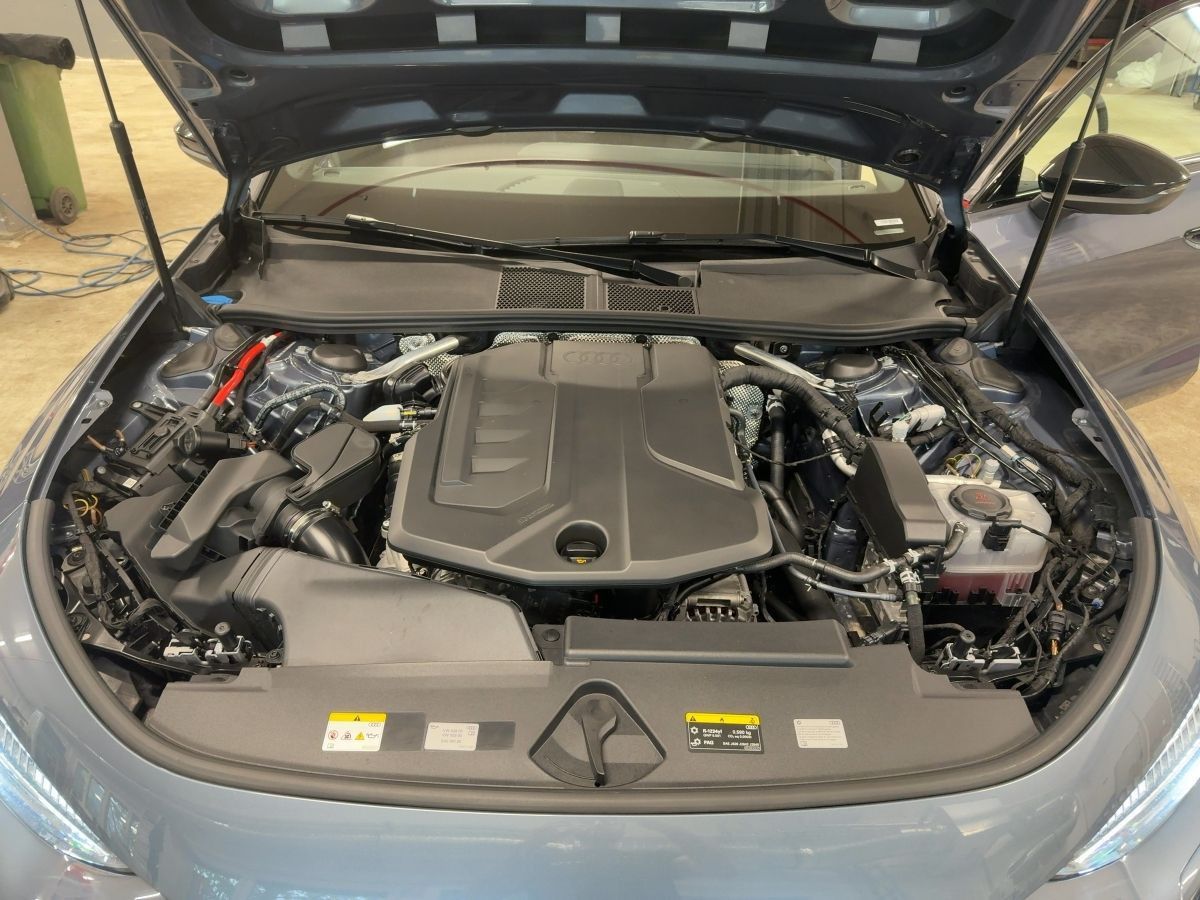 Audi A5 Avant TFSI qu. S tronic 2xS LINE/PANO/AHK