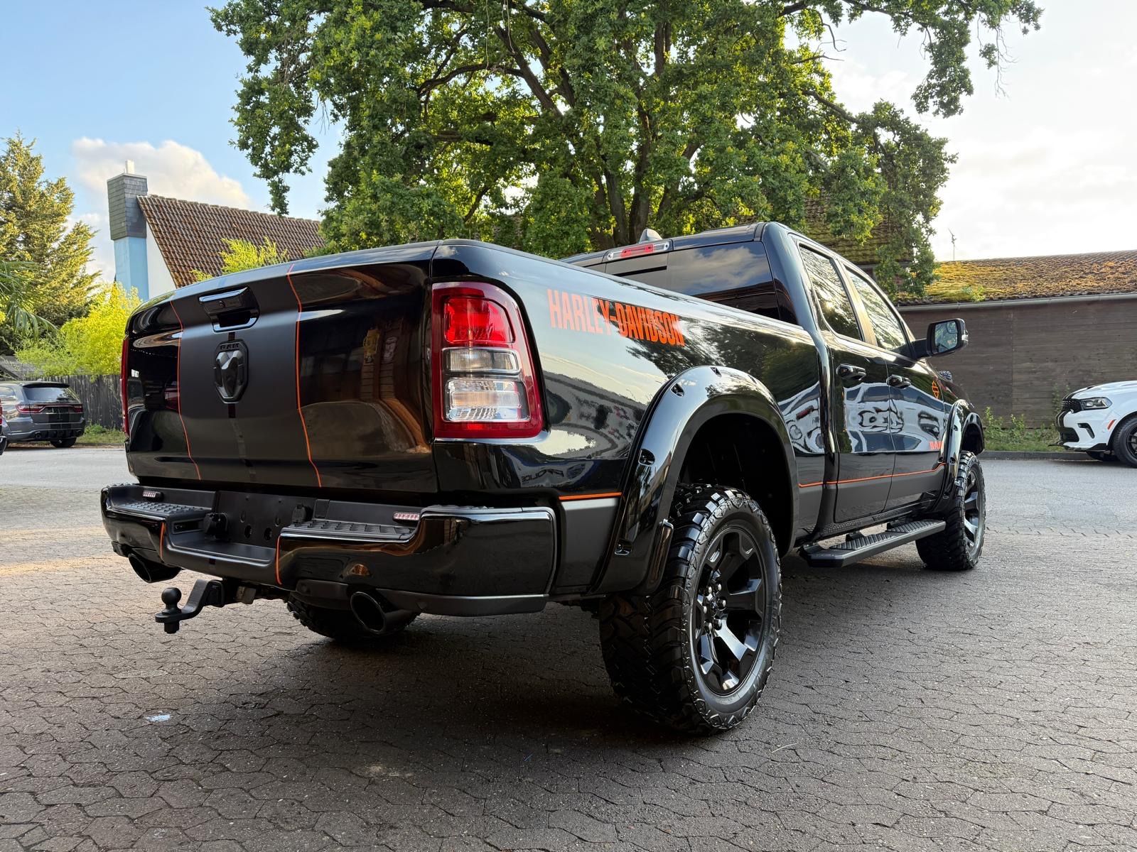 Dodge LIMITED*HARLEY*LPG*OFFROAD*NAVI*AHK*4X4*LIFT*PDC
