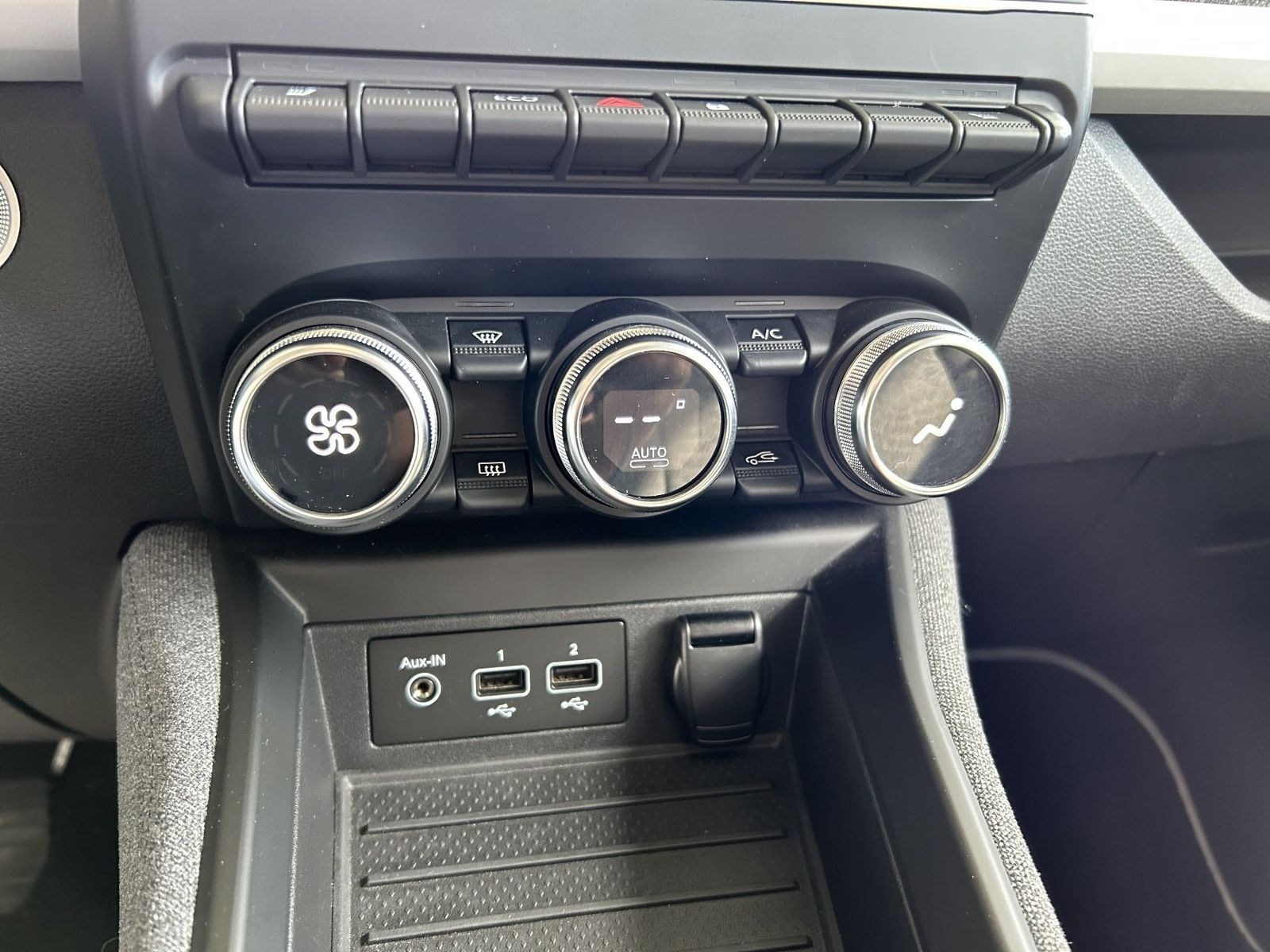 Renault ZOE EXPERIENCE R110 Z.E. 50 - Samsaru's Car Outlet