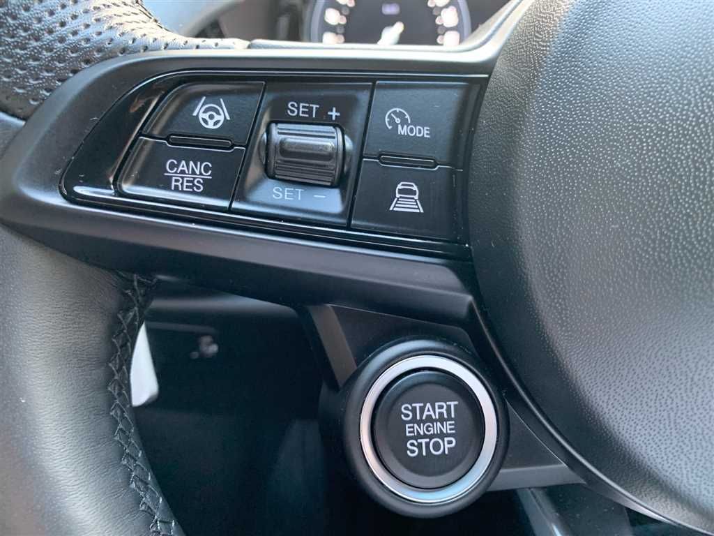 Alfa Romeo Tonale 1.5 T AT Veloce LED PDC Kamera Leder Navi
