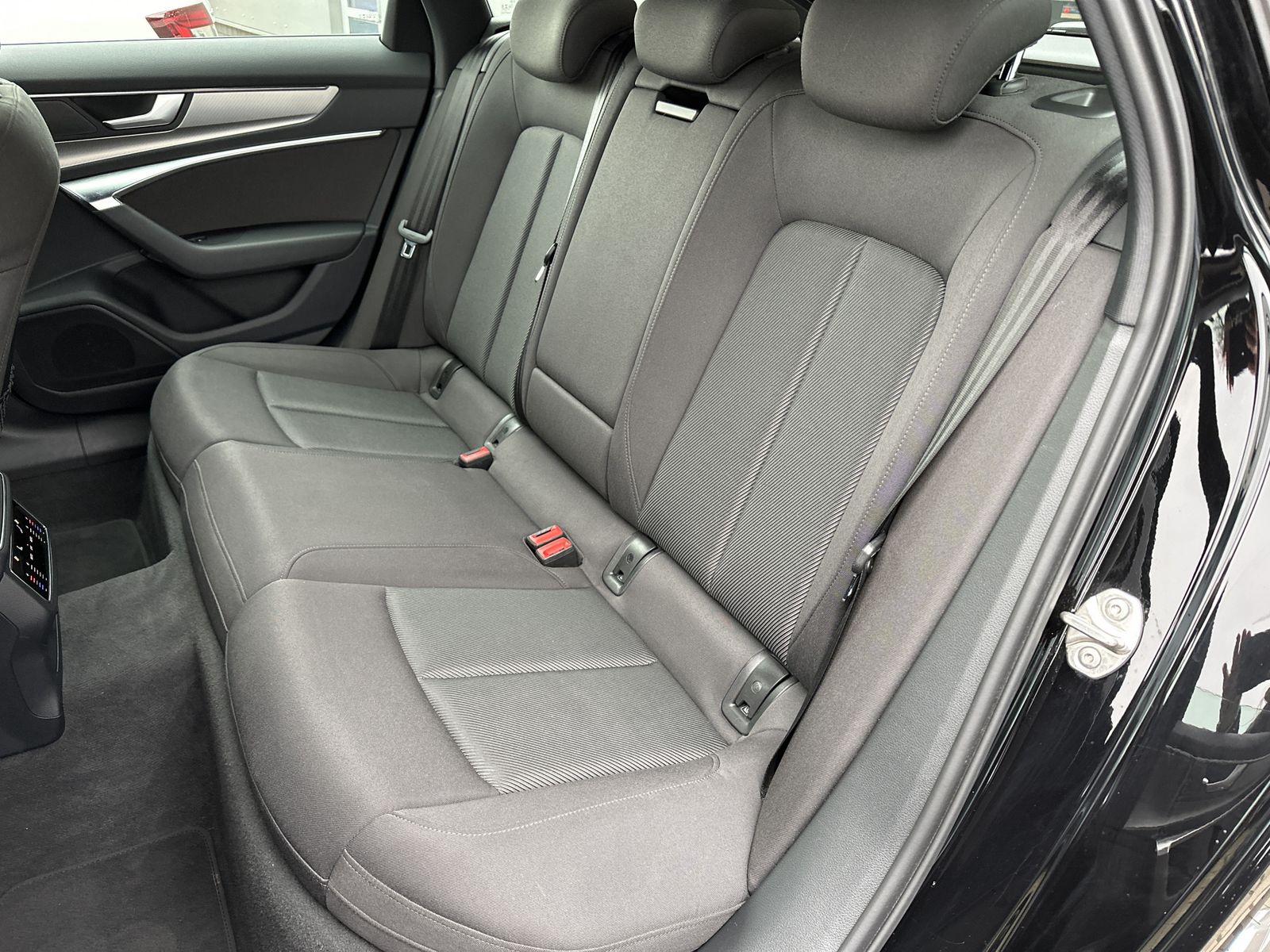 Audi A6 Avant 35 TDI Sport - Samsaru's Car Outlet