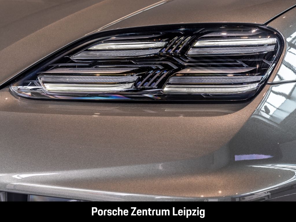 Porsche Macan Turbo - Samsaru's Car Outlet