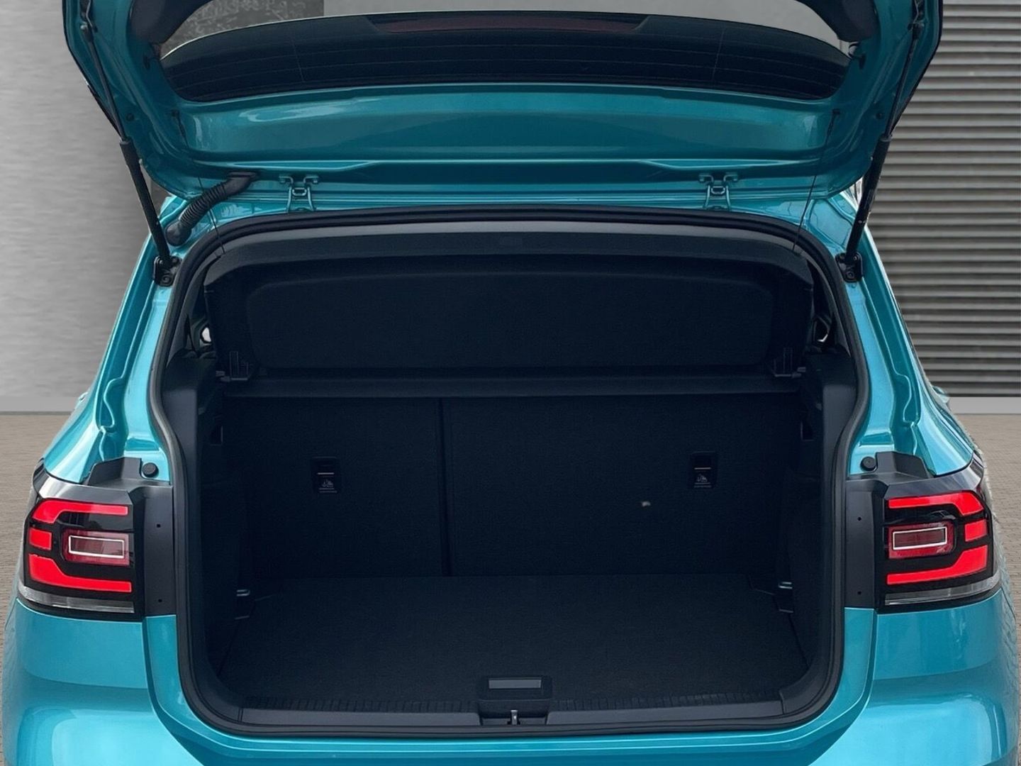 Volkswagen T-Cross 1.0 TSI Move - Samsaru's Car Outlet