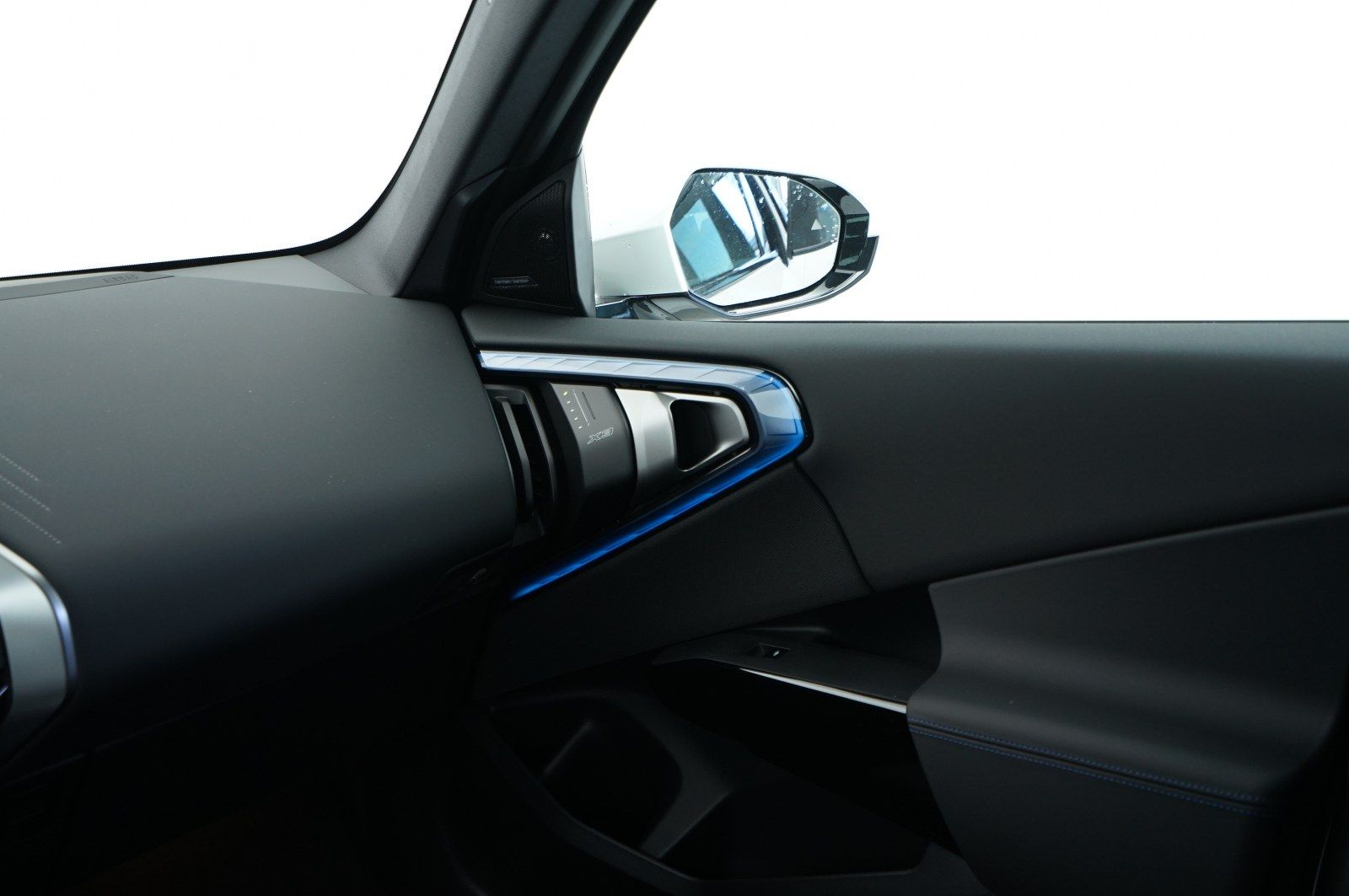 BMW X3 30e xDrive (M-Sport Navi LED AHK H/K Shz PDC)