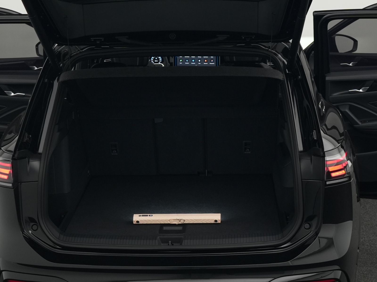 Volkswagen Tiguan R-Line 1.5 TSI eHybrid DSG AHK*R-KAM*NAV