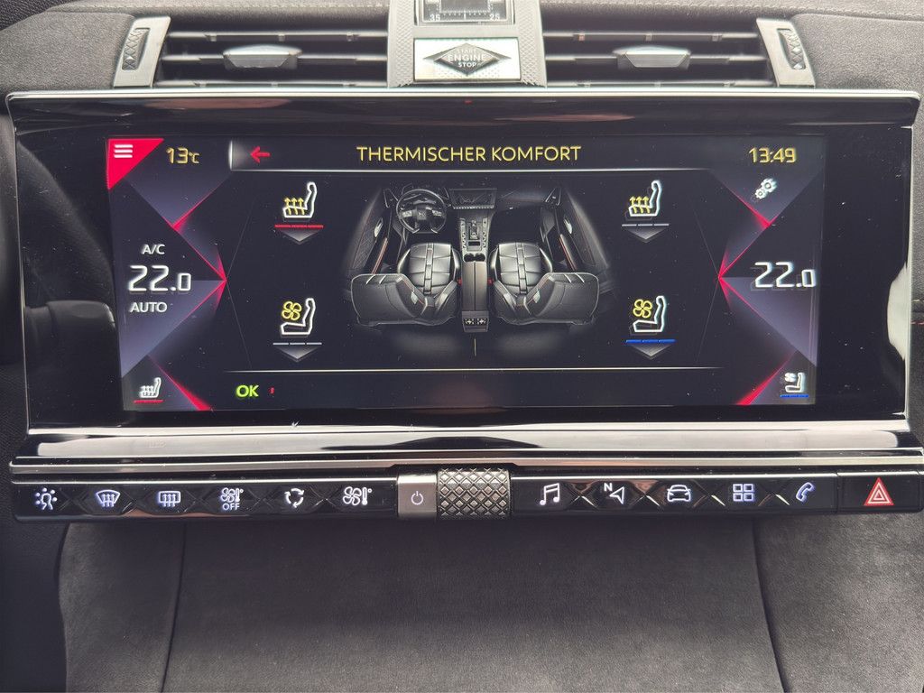 DS Automobiles DS 7 Crossback 225 Performance Line + Leder