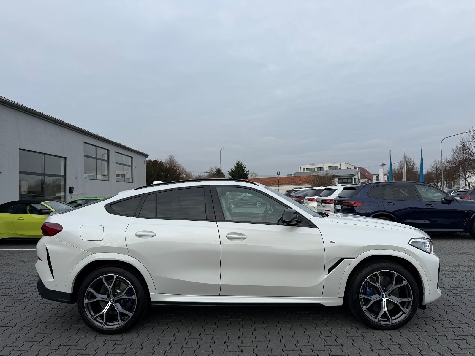 BMW X6*40xd*MSPORT/INDIVIDUAL*360°ACC*HUD*LASER*AHK*