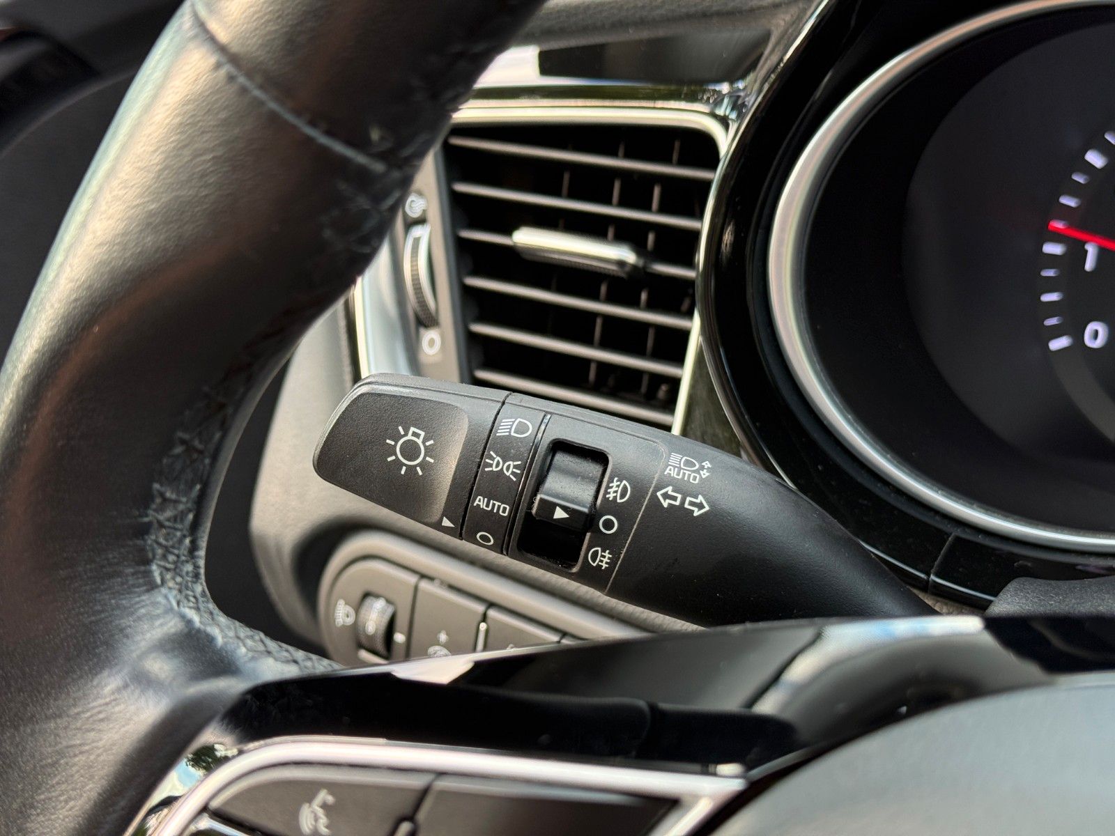 Kia Ceed 1.4 T Vision - Samsaru's Car Outlet