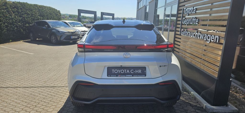 Toyota C-HR 2.0 Plug-in-Hybrid Teamplayer