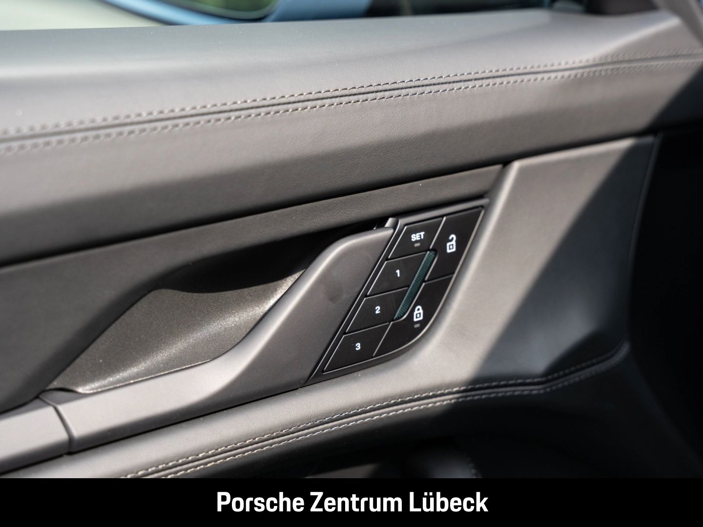 Porsche Taycan 4S BOSE LED-Matrix Panorama ParkAssistent