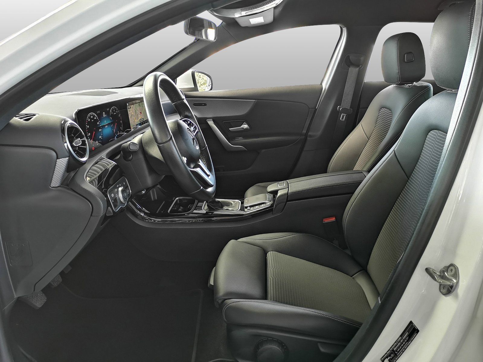 Mercedes-Benz A 180 Progressive - Samsaru's Car Outlet
