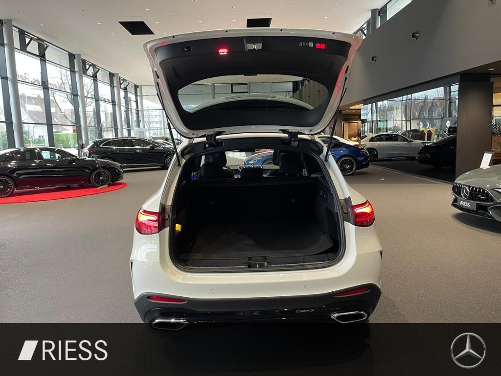 Mercedes-Benz GLC 200 d AMG+PANO+AHK+DIGI LIGHT+KEYL+DISTRONIC